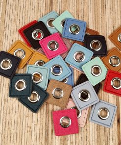 2 Kunstleder-Patches viereckig mit 8mm Ösen – verschiedene Farben