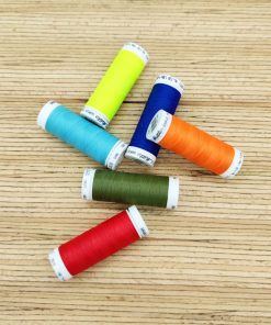 130m elastisches Nähgarn SERAFLEX® von Amann – riesige Farbauswahl