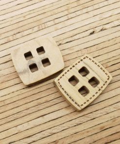 Bio Knopf aus Olivenholz (eckig, H 251) – Stepprand – naturbraun (Ø 28 mm)